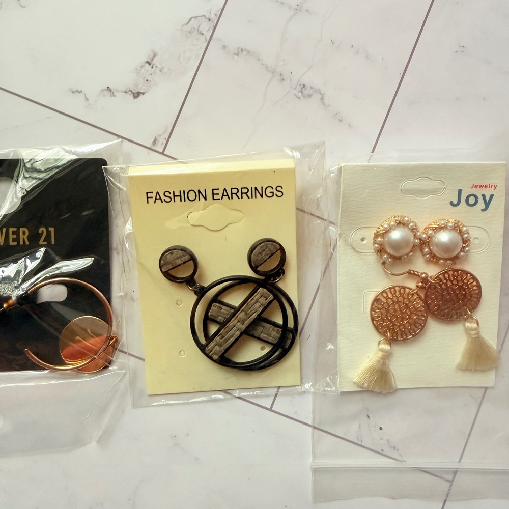 Forever 21 Joy Jewelry Fashion Earring Bundle 3 Pairs Gold Black Boho Geometric